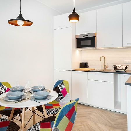 Apartments Rondo Wiatraczna By Noclegi Renters 华沙 外观 照片
