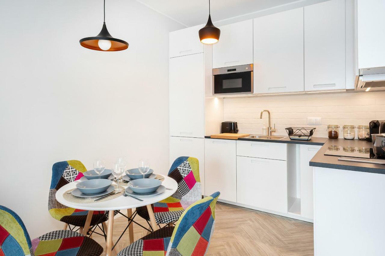 Apartments Rondo Wiatraczna By Noclegi Renters 华沙 外观 照片