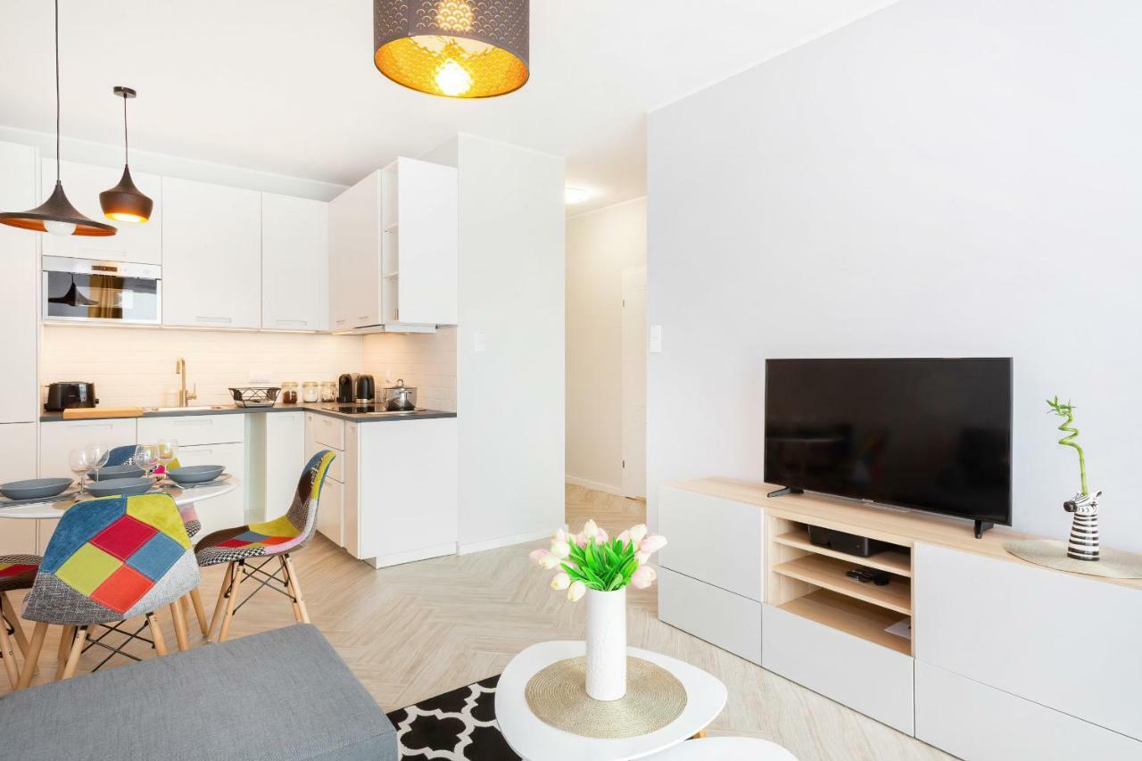 Apartments Rondo Wiatraczna By Noclegi Renters 华沙 外观 照片